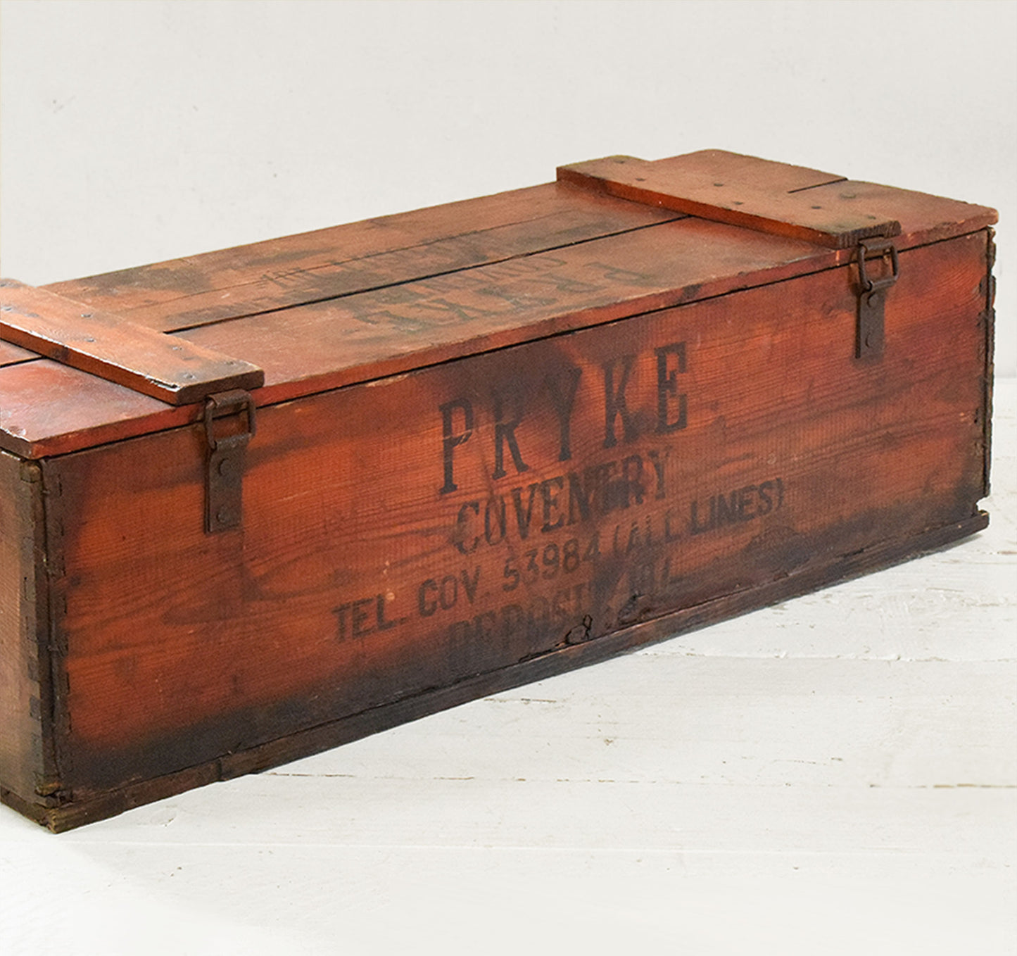 Large Early-1900s Banana Chest